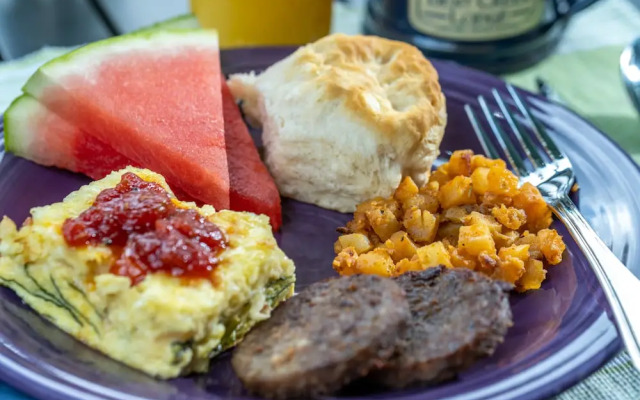 Bent Creek Lodge Bed & Breakfast