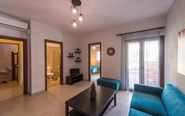 Roxani's Apartments