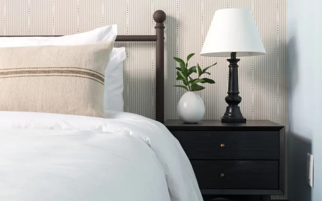 Stunning Back Bay Suites by Sonder