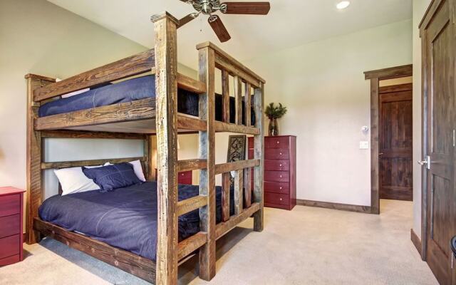 Highlands Hideaway - Private Home by RedAwning