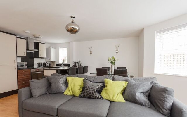 Stunning Contemporary Apartment