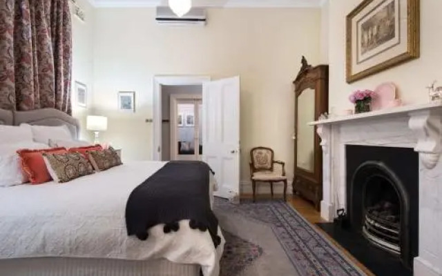 Lake Daylesford Country House