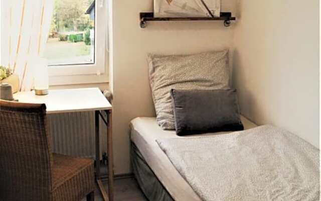 Lazarus Hotel & Restaurant