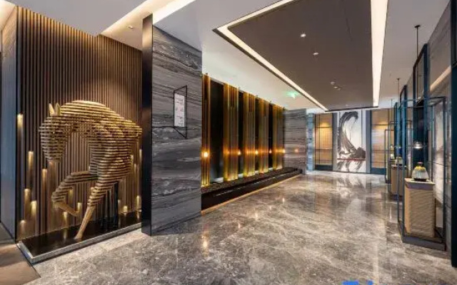 Yun He Ye Bo  (Shanghai Pudong International Airport)