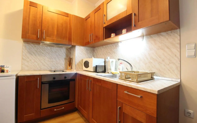 Pine Tree Apartment 3 - B3