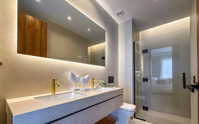 Marina Garden Penthouse 3 Bedroom Apartment