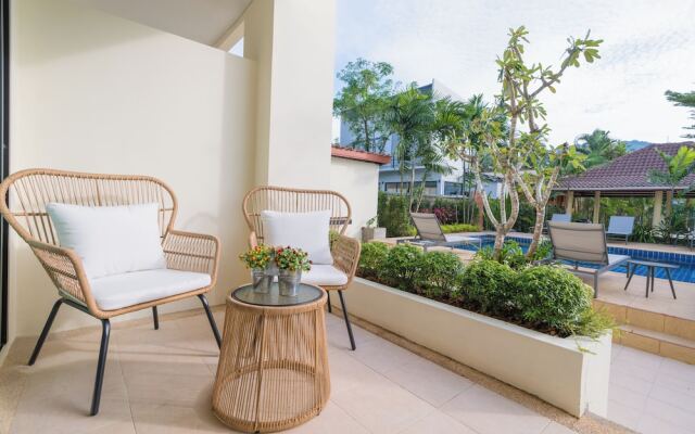Hill Myna Holiday Park & Cafe