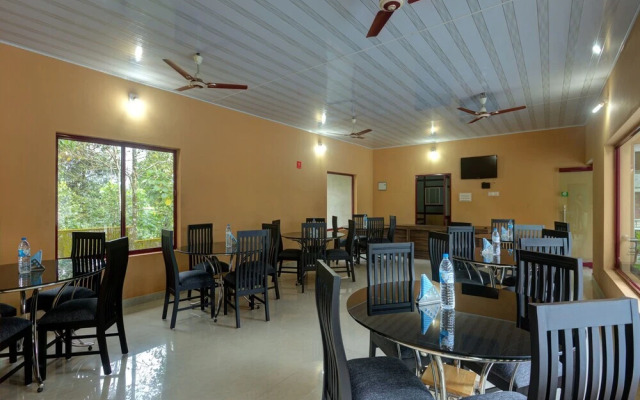 Misty Garden Resorts by OYO Rooms