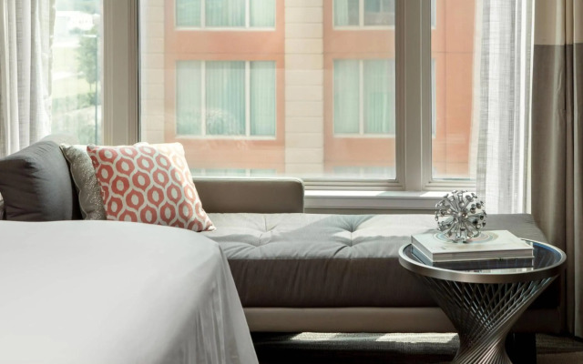Renaissance Tampa International Plaza Hotel