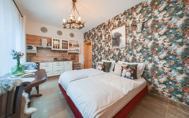 Rich Witch Villa&SPA