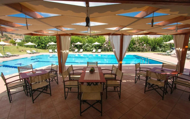 Peli Hotel