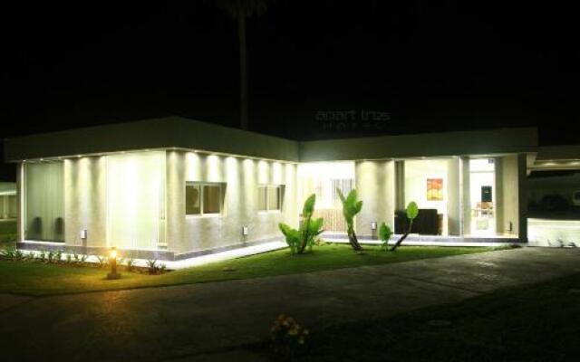 Apart Tres Hotel