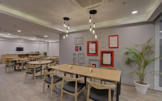 Eureka Grand by OYO Rooms