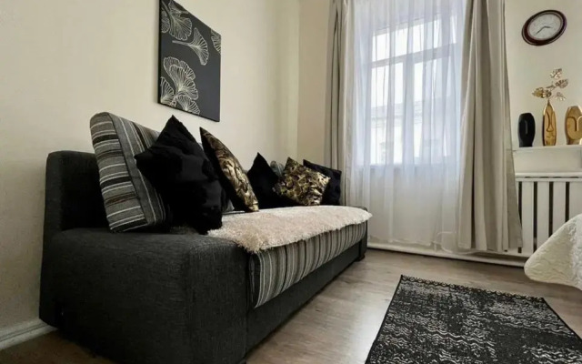 Апартаменты на улице Калючинская 8