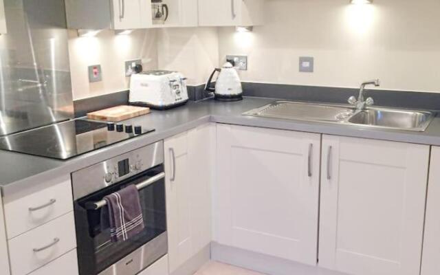 Millwalk Apartment