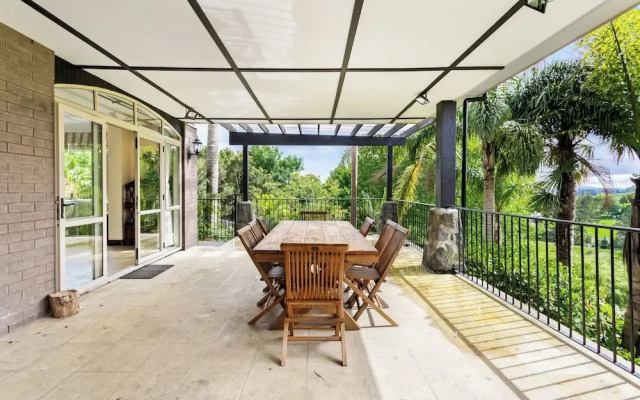 Countryside Zen Estate - Views and Pool