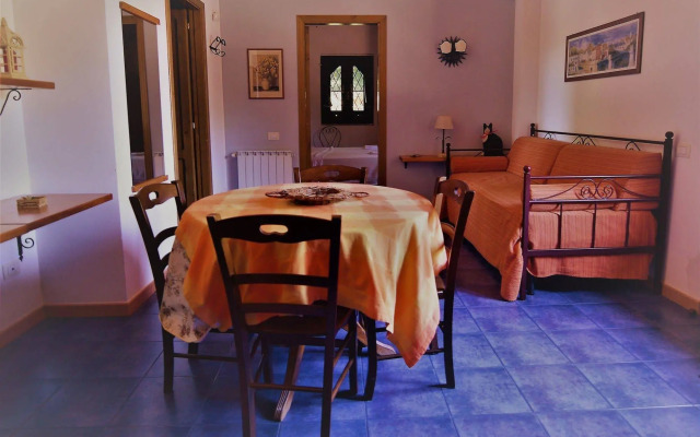 Antico Borgo Etneo Country Hotel