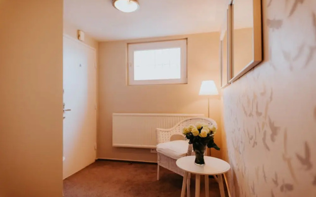 Elite Apartments by the Beach