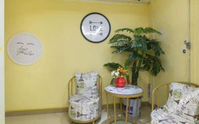 Dadong Apartment Hotel