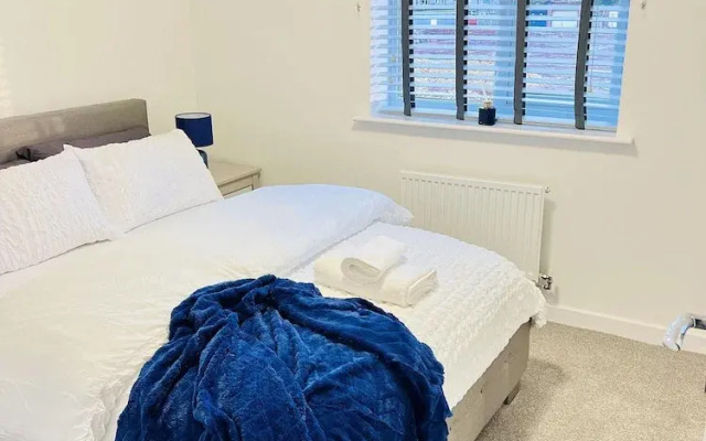 Cozy Coventry Retreat With 2 Bedrooms House
