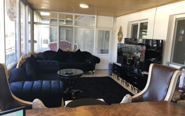 Teos Alesta Apart Pansiyon