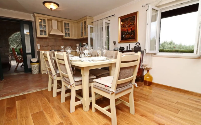 Stone House San Pelegrin