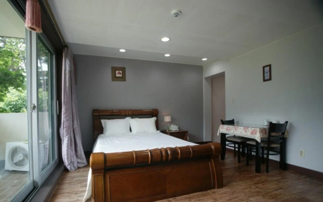 Yangyang Denver House Pension