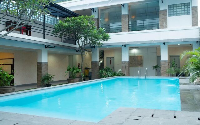 Dinasty Smart Hotel