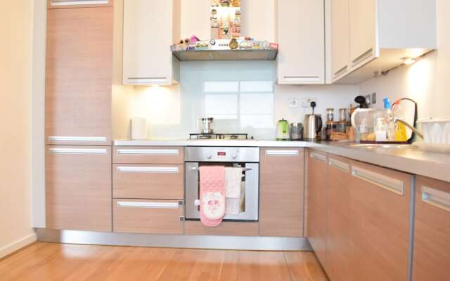 Spacious 2 Bedroom Apartment in Bermondsey