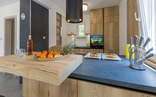 House Villa Solaris