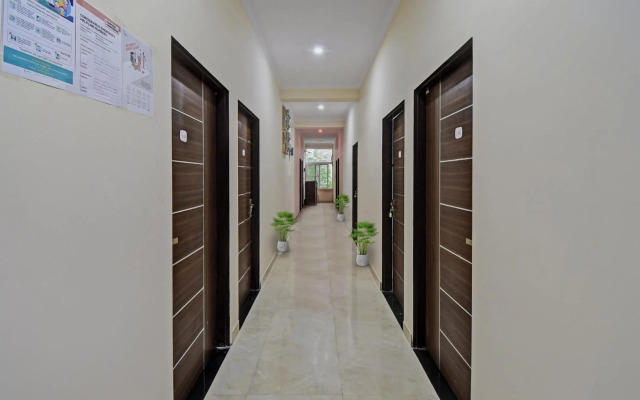 Flagship 92422 Hotel Ansh Plaza