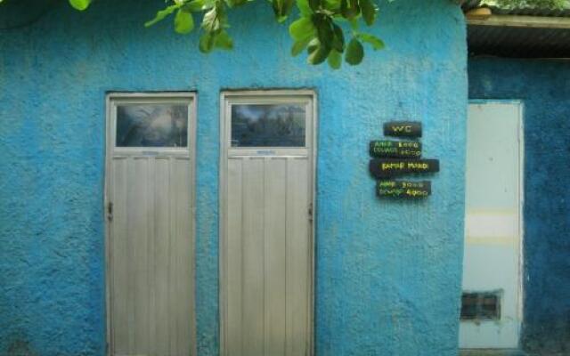 OCD Beach Cafe & Hostel