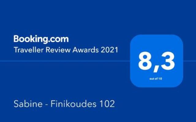 Sabine - Finikoudes 102