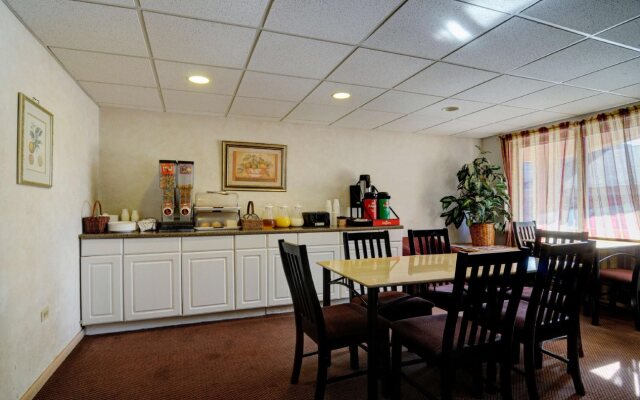 Americas Best Value Inn - Barrington