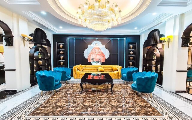 Dragon Hotel