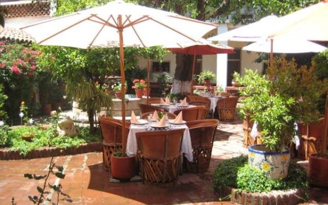 Hotel Embajadoras