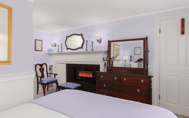 Seven South Street Inn B & B