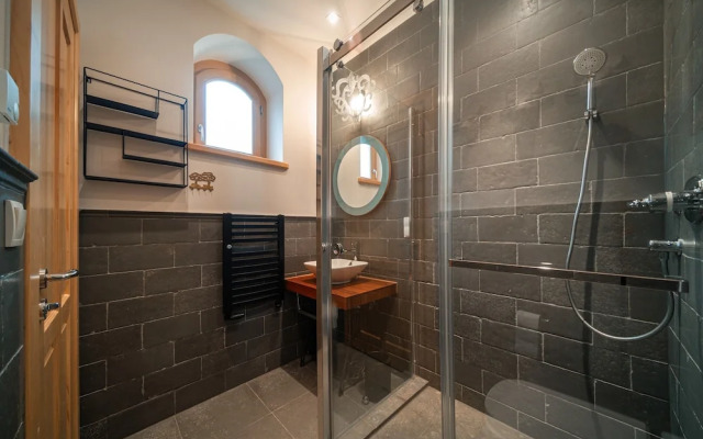 Rich Witch Villa&SPA