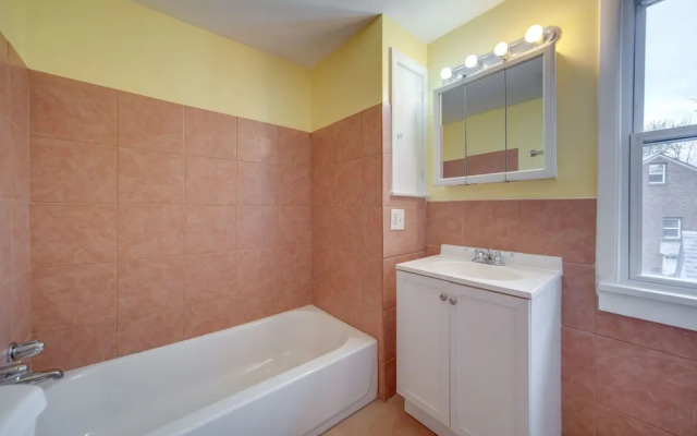 University Heights Home Near Downtown Cleveland!