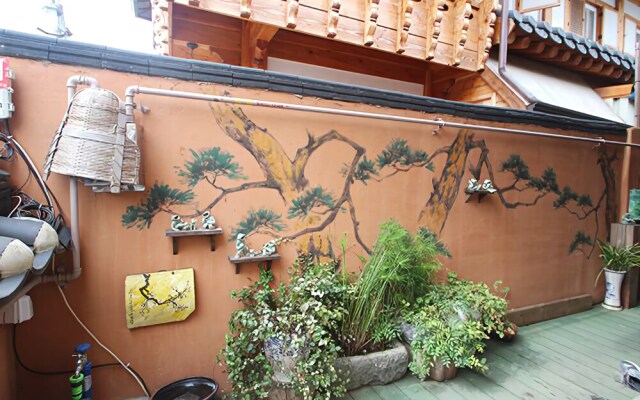 Jeonju Big Smile Pension