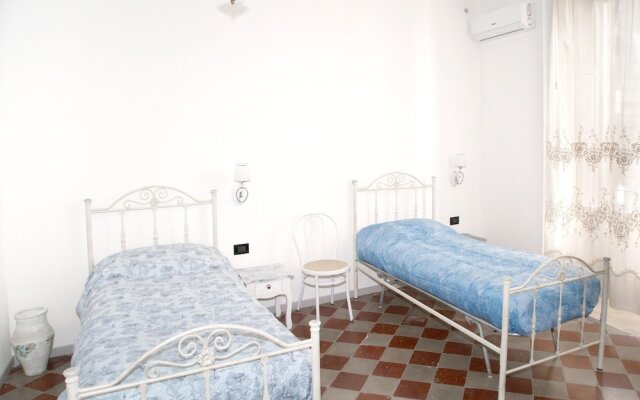 Apartment with 3 Bedrooms in Siracusa, with Furnished Balcony And Wifi - 80 M From the Beach