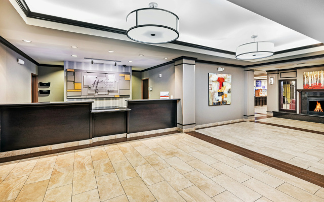 Holiday Inn Express & Suites Floresville by IHG
