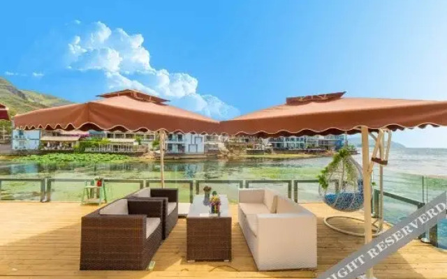Shuanglang Town Panshi Inn.
