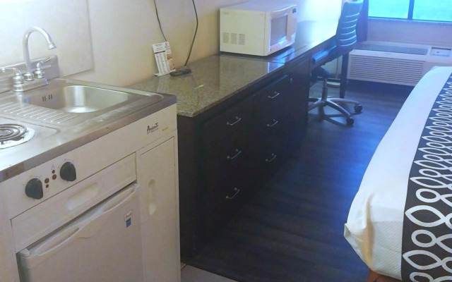 Capital O Fairway Inn - Baytown La Porte TX