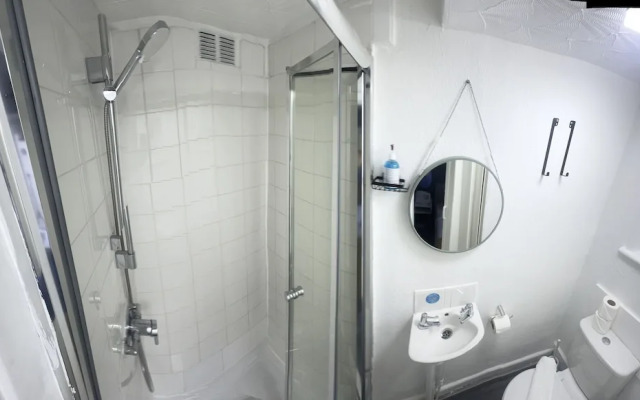 Avalon Guest House