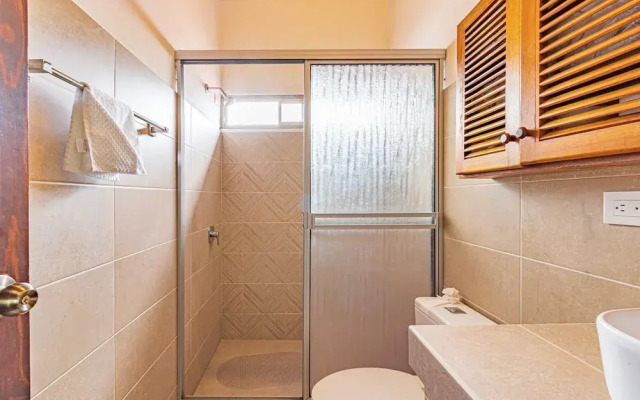 Ola Bonita BeachFront Apart Hotel