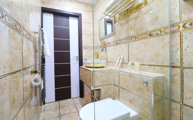 Queen Stay Apartments