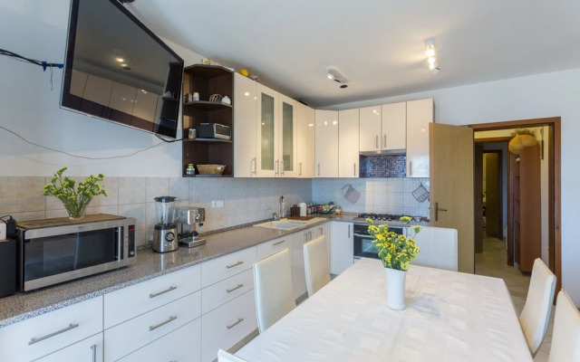Apartment Tomazin