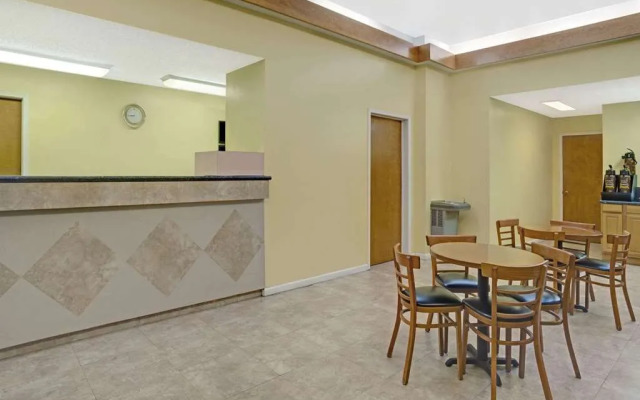 SureStay Hotel by Best Western Jacksonville South