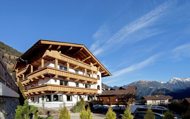 Luxurious Apartment With Sauna in Finkenberg Near Ski Lift